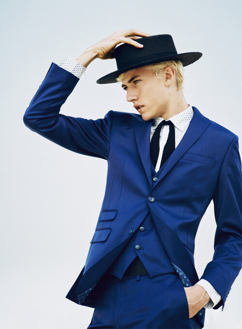 lucky blue smith 2016 gq style turkey cover photo shoot 004