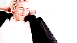 Jx32UK.gif