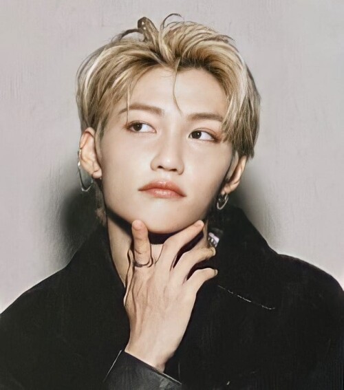 felix straykids 122078298 218630819594833 5588819678365837564 n (2)