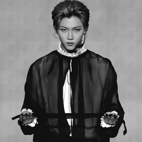felix straykids 82240857 2499023437007449 4700506310366361418 n (2)