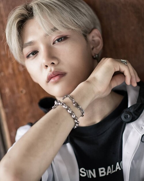 felix straykids 104135836 198751554700338 220109320612383537 n