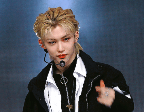 JyqLL9.gif