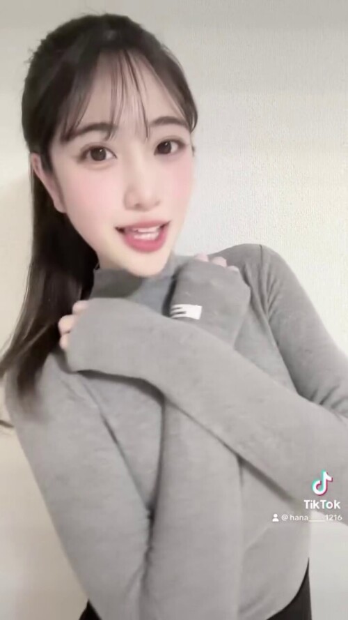 Hana Okamoto 1800