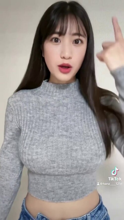 Hana Okamoto 2080