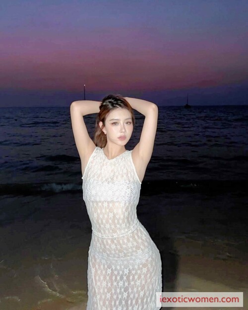 Sherry Xia 737