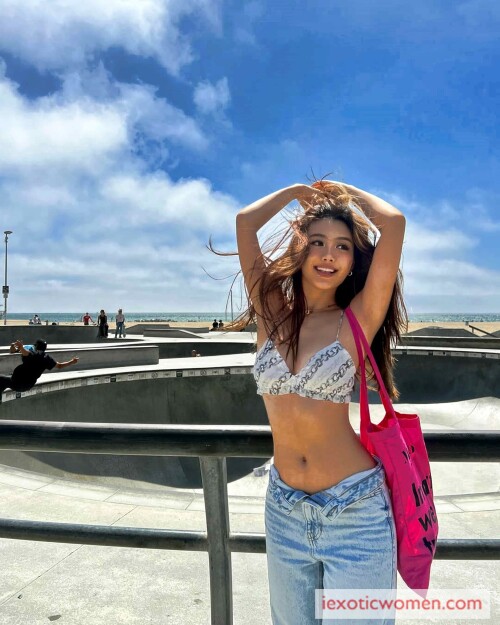 Sherry Xia 243