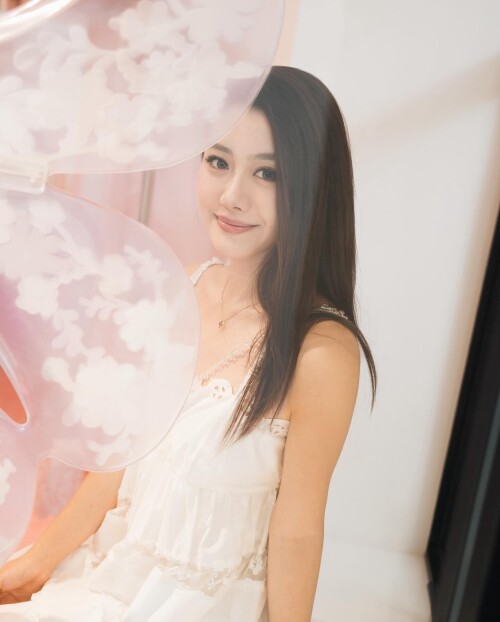Sherry Xia 1618