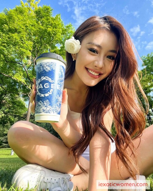 Sherry Xia 959