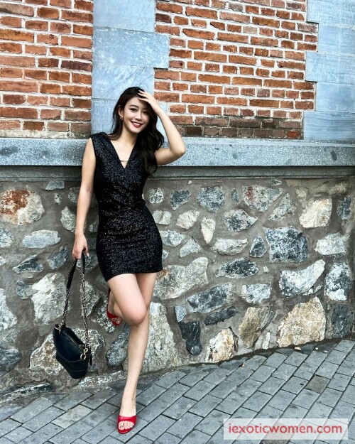 Sherry Xia 1032