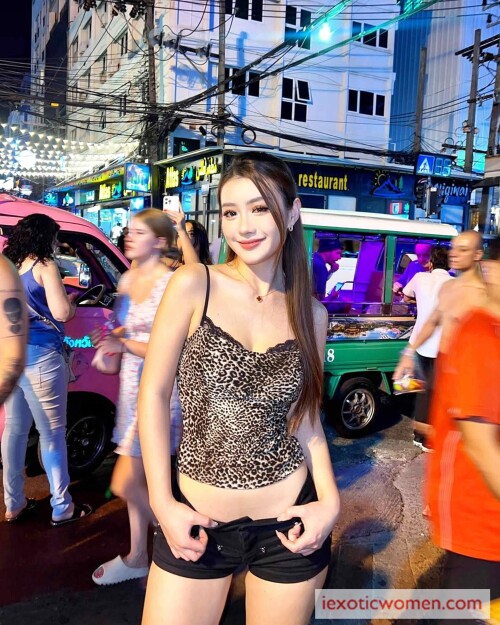 Sherry Xia 670