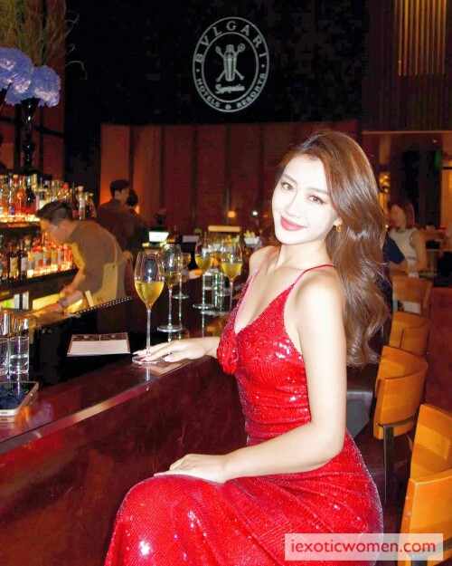 Sherry Xia 1070