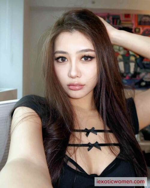 Sherry Xia 883