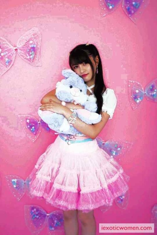 Yui Kojina 32