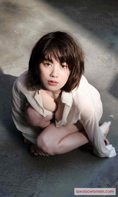 Miwako Kakei 559