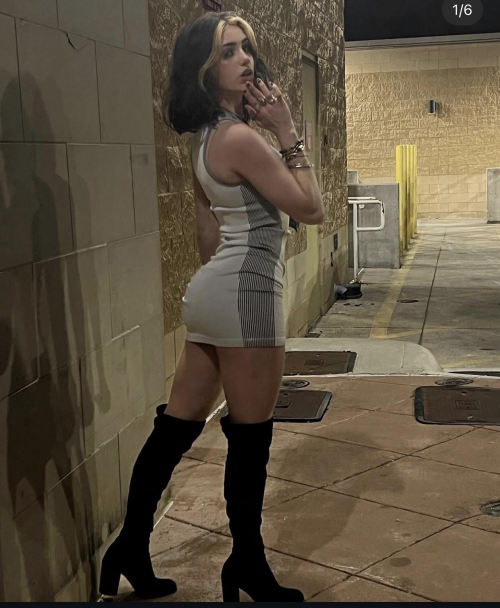 MxWHgA.png