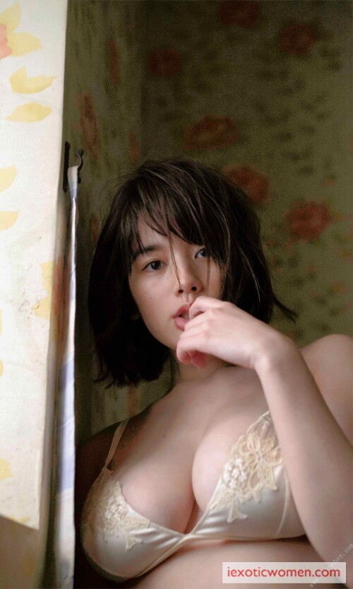 Miwako Kakei 637