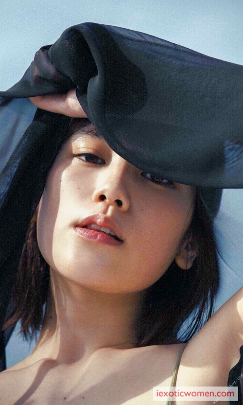Miwako Kakei 670