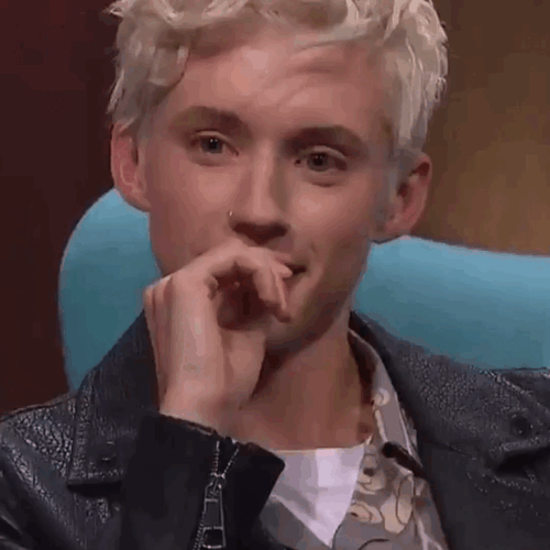 N8wKlK.gif
