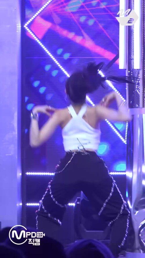 NFrMj5.webm