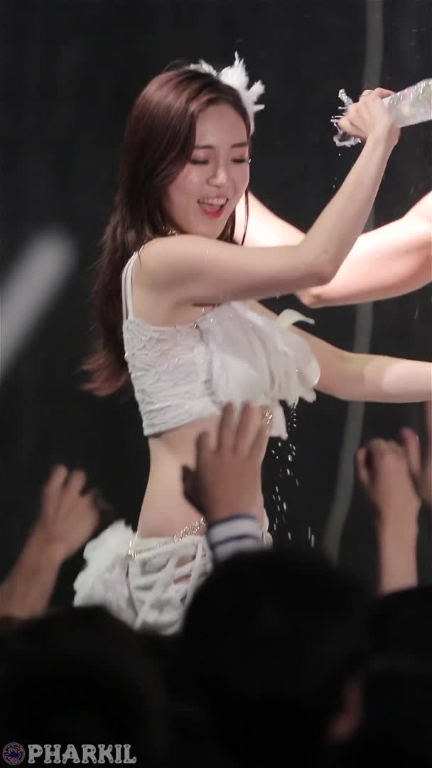 NfDRbq.webm