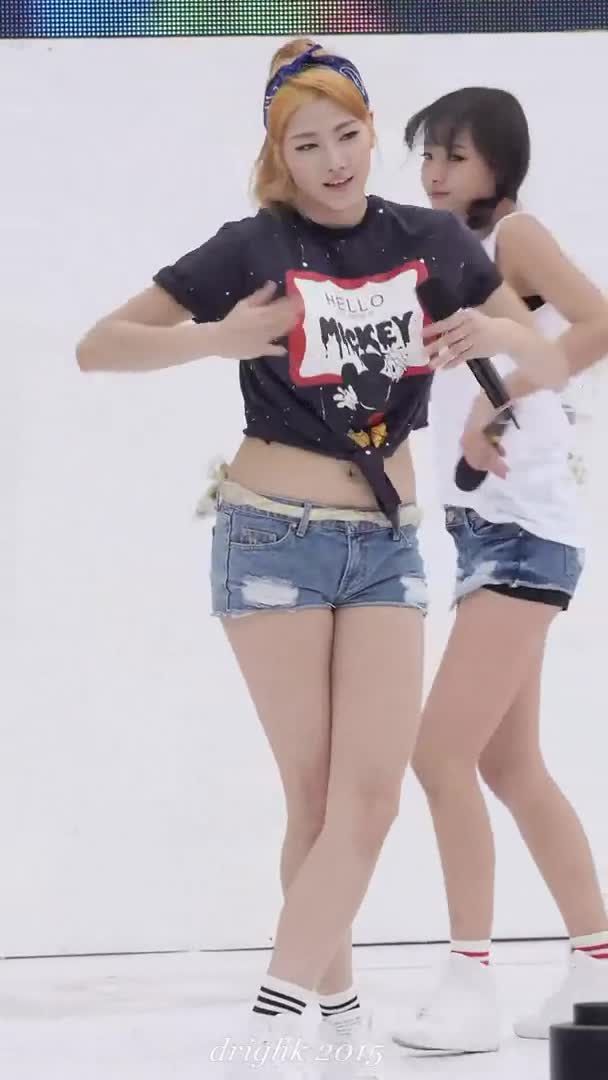 NfN4y0.webm