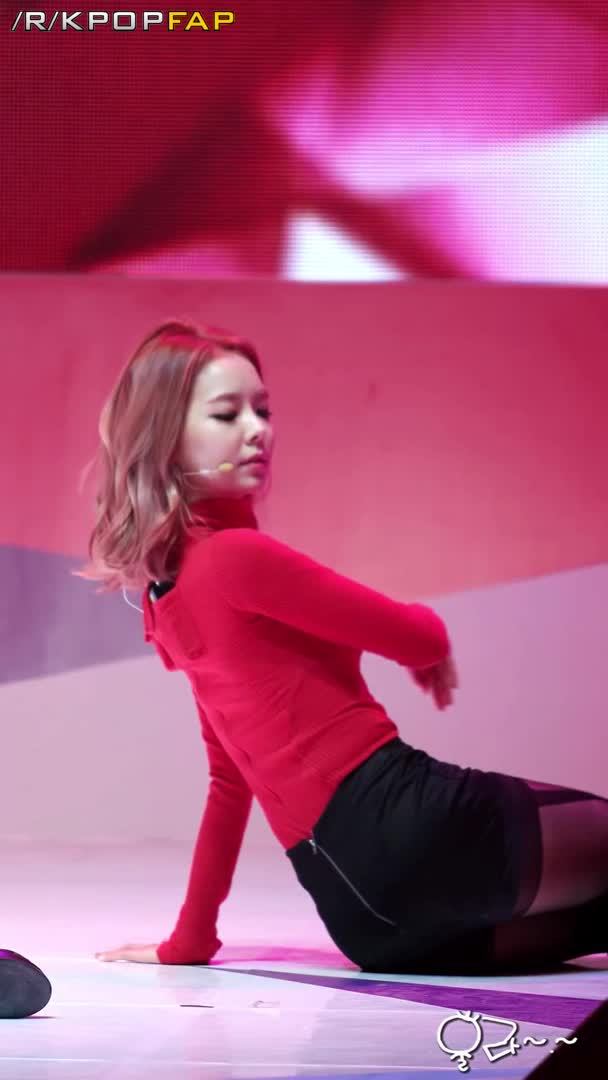NfcYfD.webm