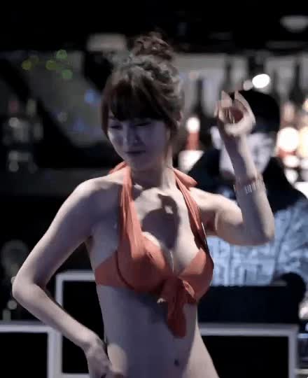 NffYfK.webm