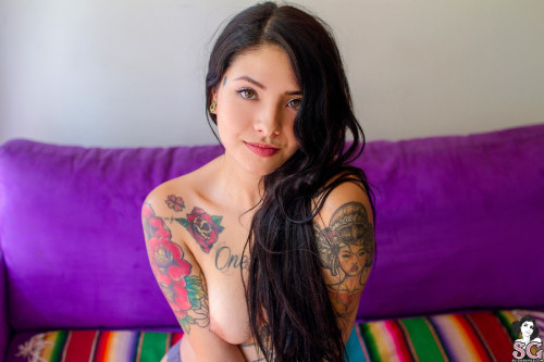 Beautiful Suicide Girl Cleoo Psychedelic Dream (18) HD iPhone high resolution image