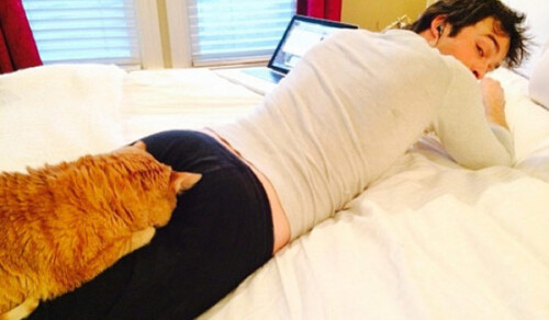 ian somerhalder cat butt pic ftr (1)