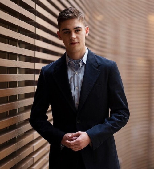 Hero Fiennes Tiffin 930x1024