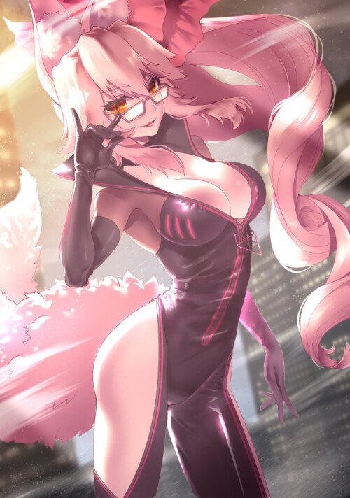  tamamo koyanskaya and koyanskaya fate and 1 more drawn by p kana ed4ea9754a65dea460416ffe15eabdb2