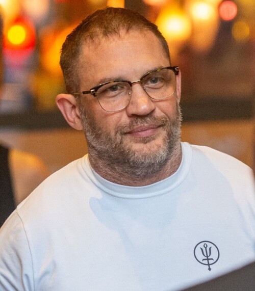 SVUyXe.jpg