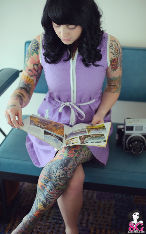Beautiful Suicide Girl Radeo Heliotrope 1236588 High resolution lossless retina image