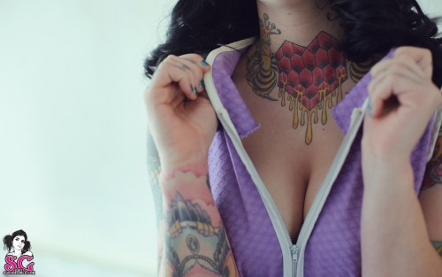 Beautiful Suicide Girl Radeo Heliotrope 1236593 High resolution lossless retina image