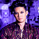 V4GyV9.gif