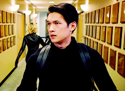 V4hYx1.gif