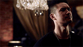 V4ylL0.gif