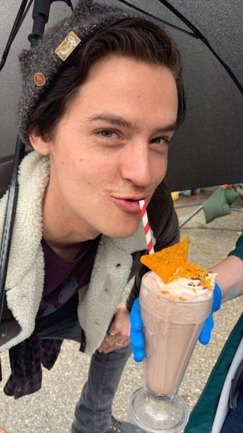 cole sprouse 3
