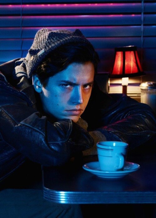 Decorate For Christmas And We'll Reveal Which Riverdale Character You Are