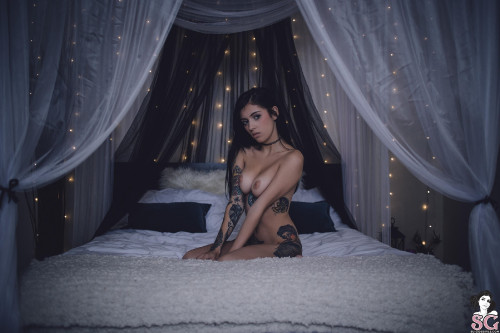 Download Beautiful Suicide Girl Coralinne La Petite Mort (23) High resolution lossless image