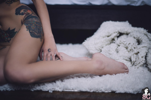 Download Beautiful Suicide Girl Coralinne La Petite Mort (45) High resolution lossless image
