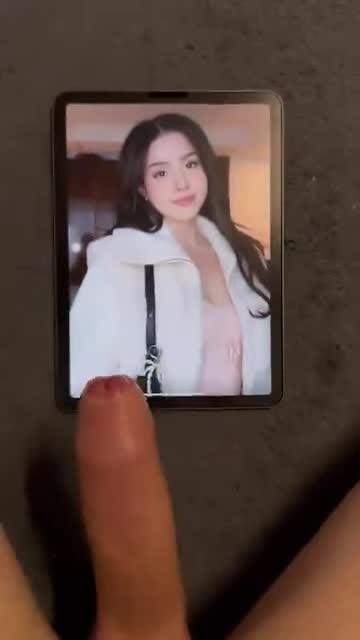 YYXdEF.webm