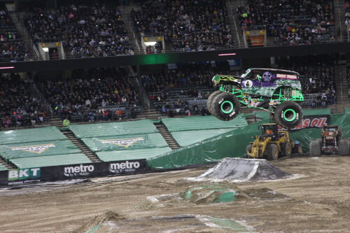 Zzq4DP.jpg