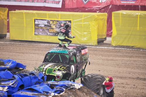 grave digger 42 5407925073 o