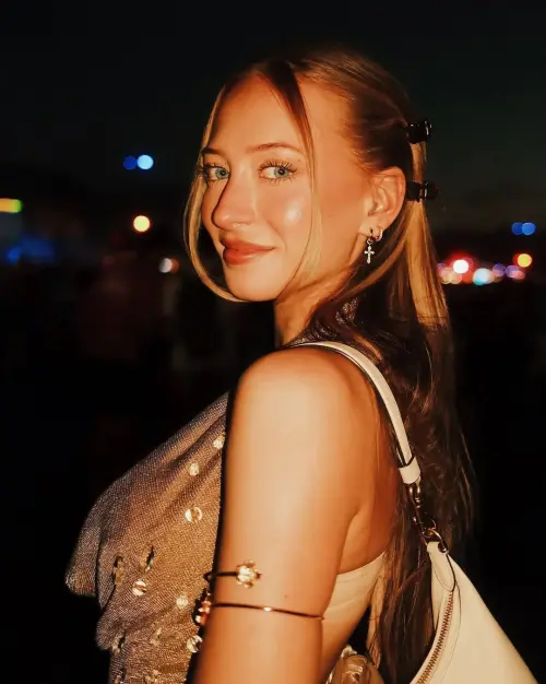 cVhgOK.webp