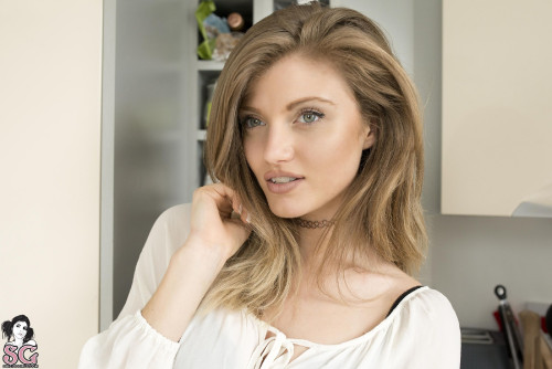 Beautiful Suicide Girl Dollyd Daybreak (5) HD iPhone high resolution image