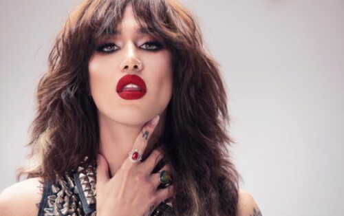 adore2 1 590x370