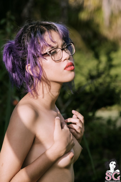 Beautiful Sexy Suicide Girl Vasilissa I hate myself for loving you 29 High resolution lossless image