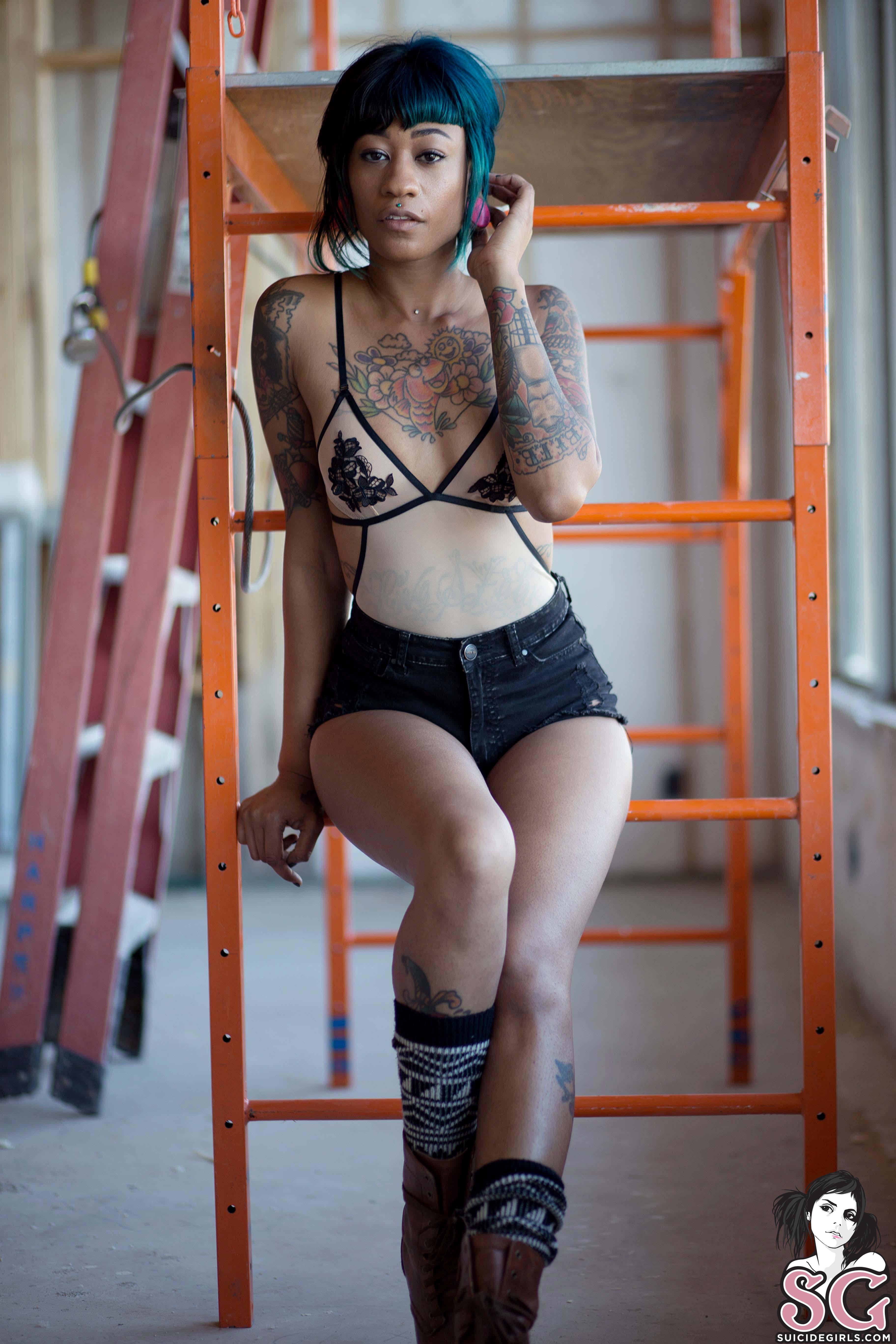 Ivyrose Suicide Girls