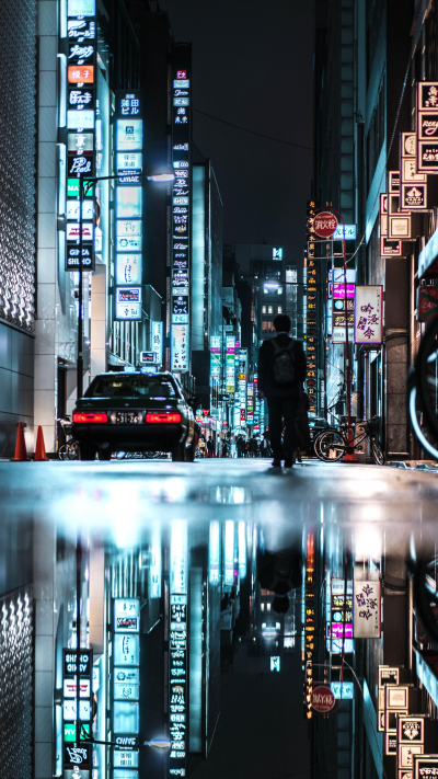 Source: https://www.reddit.com/r/itookapicture/comments/8d6lyu/itap_of_tokyo_looking_like_blade_runner/